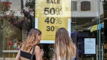 Αρχίζουν τη Δευτέρα 13 Ιουλίου οι θερινές εκπτώσεις – Τι πρέπει να γνωρίζουν οι καταναλωτές