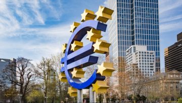 ΕΚΤ: Αμετάβλητα τα επιτόκια την Πέμπτη – Το πετρέλαιο θολώνει τις αποφάσεις του Σεπτεμβρίου