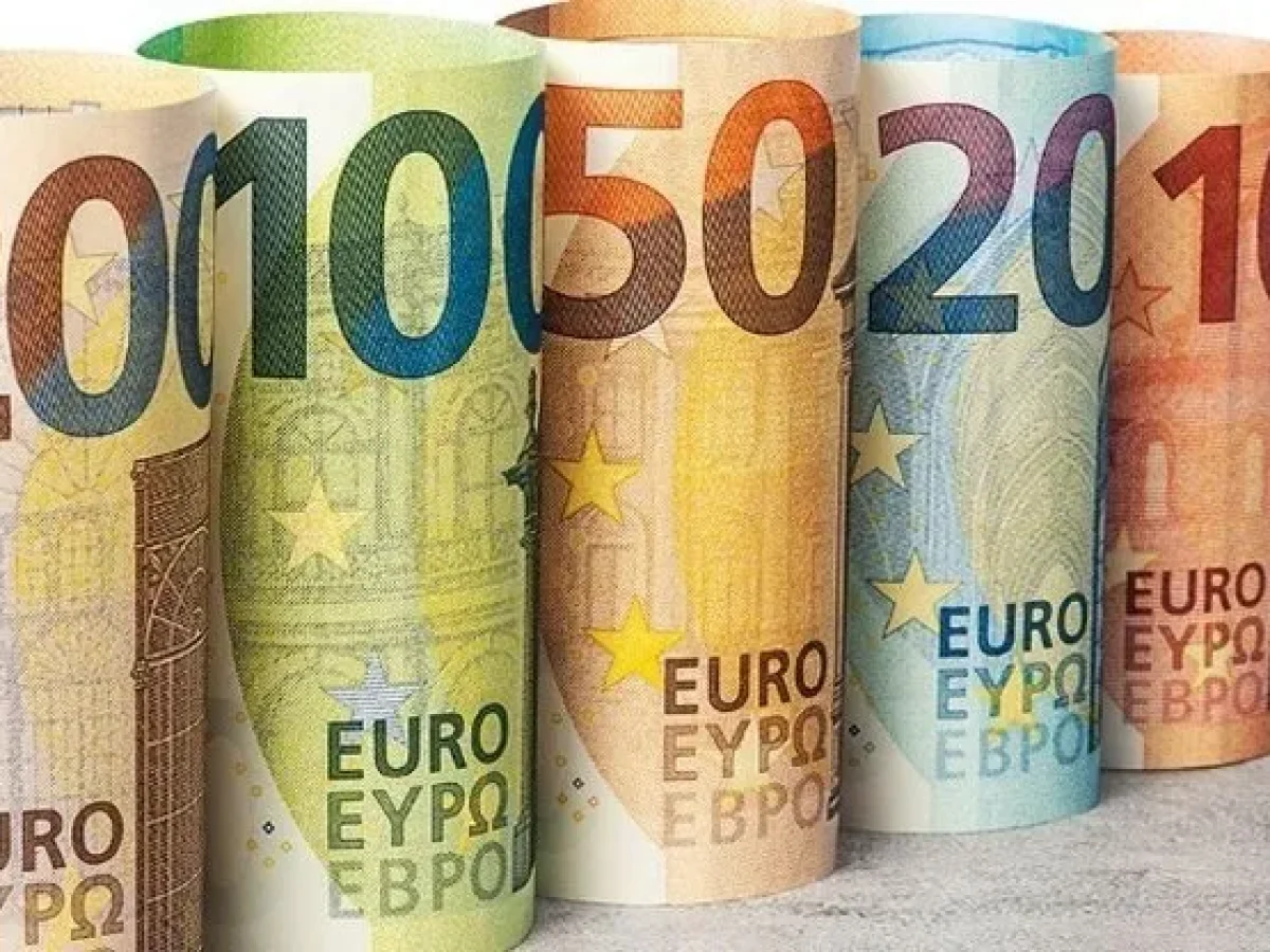Παρουσιάστηκαν τα νέα χαρτονομίσματα του ευρώ