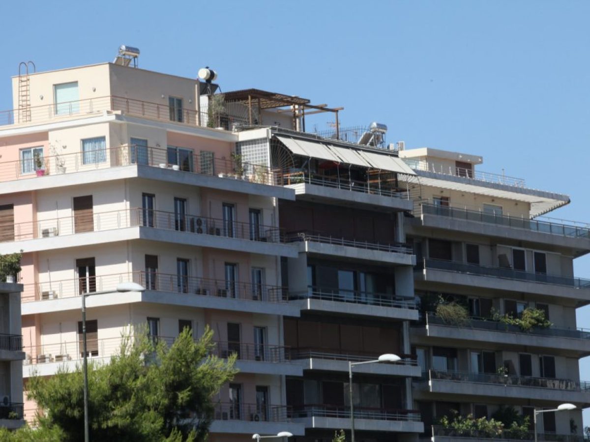 «Ανακαινίζω»: Κλείνει η πλατφόρμα για ιδιοκατοικούμενα – Τι ισχύει για τα κλειστά ακίνητα