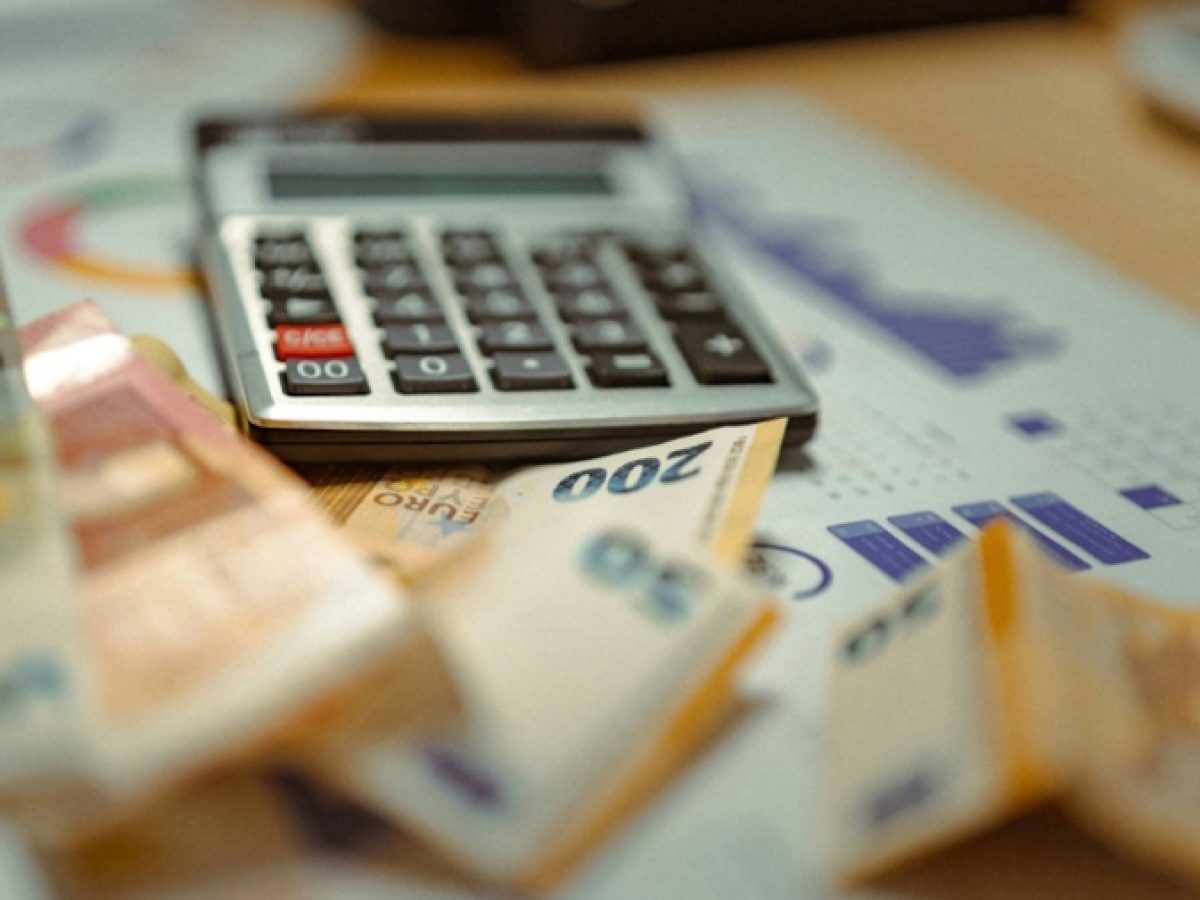 Φόροι: Τι πρέπει να πληρωθεί έως την Παρασκευή