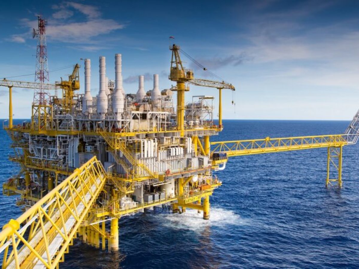 Exxon και Chevron: Εκτίναξη κερδών από το ράλι του πετρελαίου