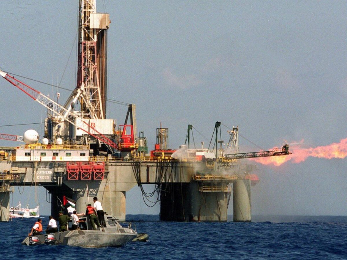 Πετρέλαιο: Σταθεροποιητικά με το βλέμμα σε ΗΠΑ και Ιράν
