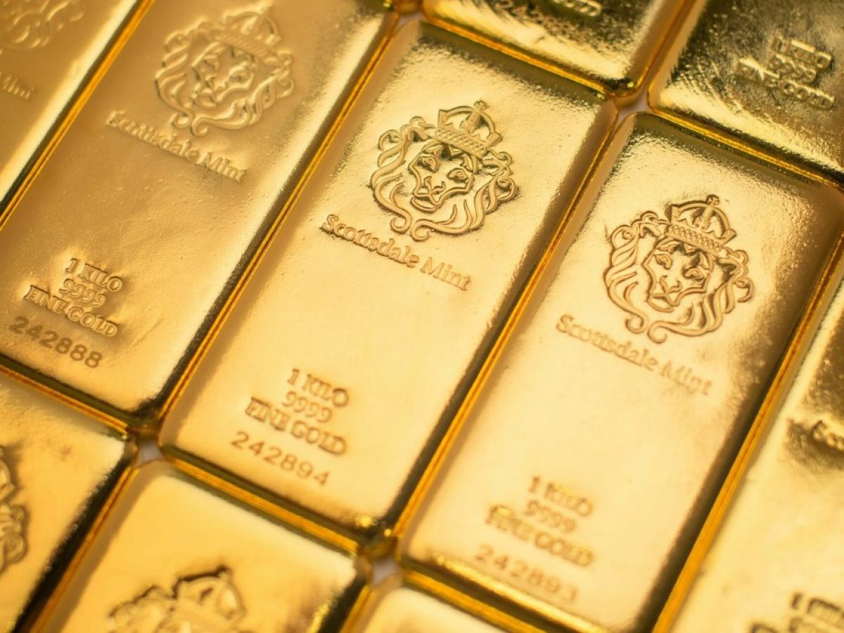 Χρυσός: Κέρδη άνω του 1% με στήριξη από το αδύναμο δολάριο