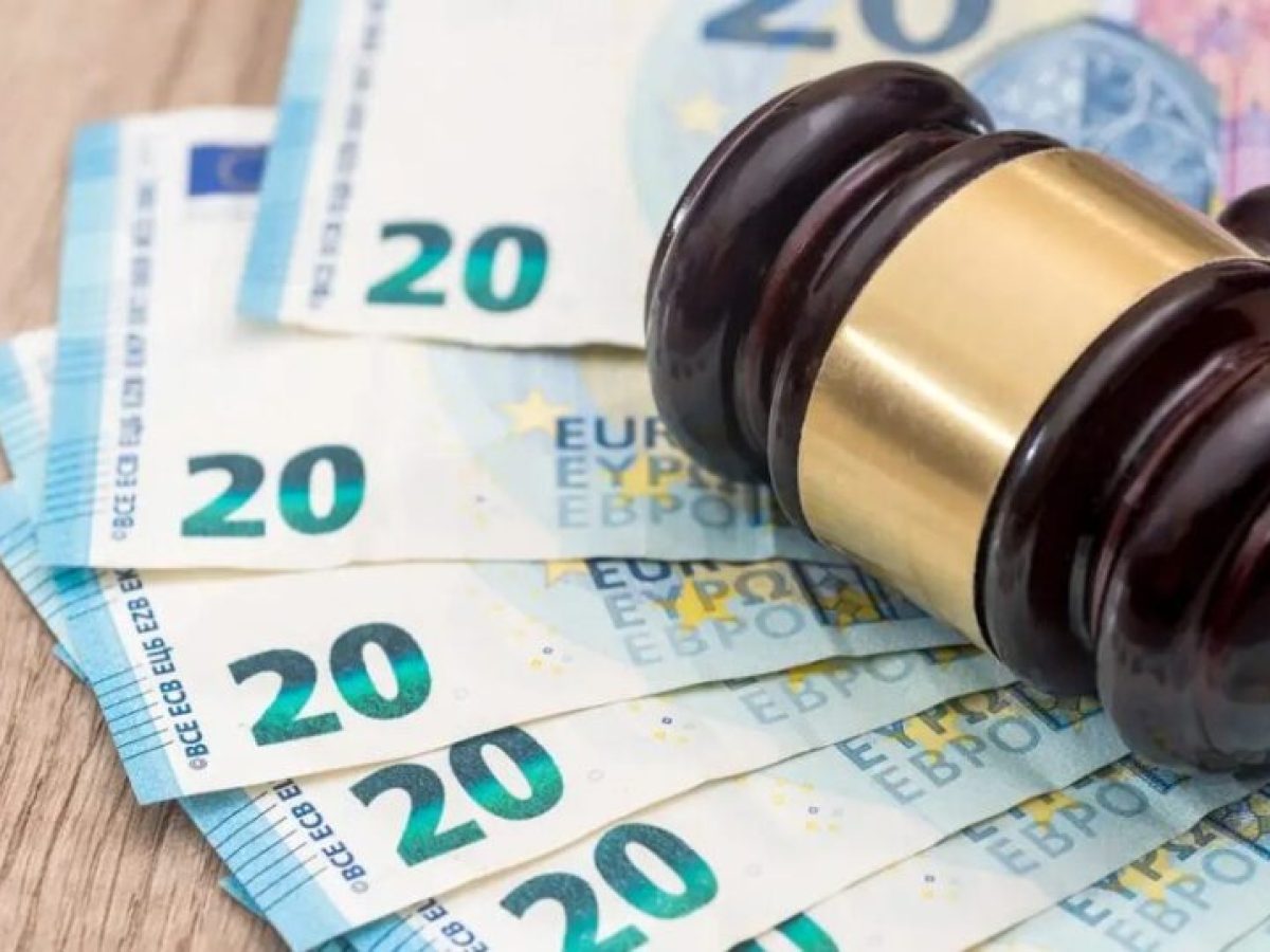 Οι έλεγχοι για τη φοροδιαφυγή δεν αποτρέπουν τα «κόλπα» εργοδοτών – Πώς αποφεύγουν την εφαρμογή κάρτας εργασίας