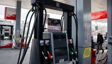 Καύσιμα: Νέο ράλι τιμών στην αντλία – Πάνω από 2 ευρώ το λίτρο σε πολλές περιοχές