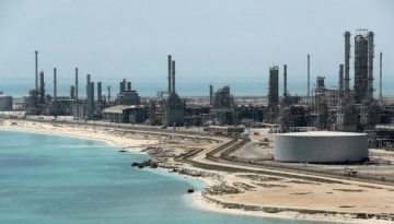 Σταθεροποιείται το πετρέλαιο μετά την μεγαλύτερη τριμηνιαία πτώση από το 2020 – Στα 73 δολάρια το Brent και στα 70 το WTI