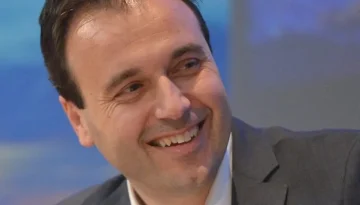 Παπαστεργίου: Στο 99% η κτηματογράφηση της χώρας