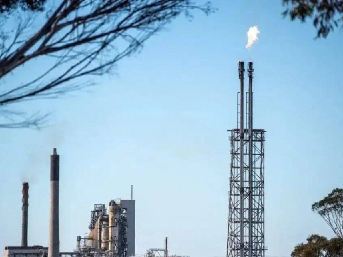 Διακόπτεται το τριήμερο πτωτικό σερί στο πετρέλαιο – Άλμα πάνω από 4% για το Brent