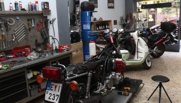 ΑΑΔΕ: Στο 60,5% οι παραβάσεις σε συνεργεία αυτοκινήτων, πάρκινγκ και μεταφορές το 2026, πρόστιμα 500.000 ευρώ