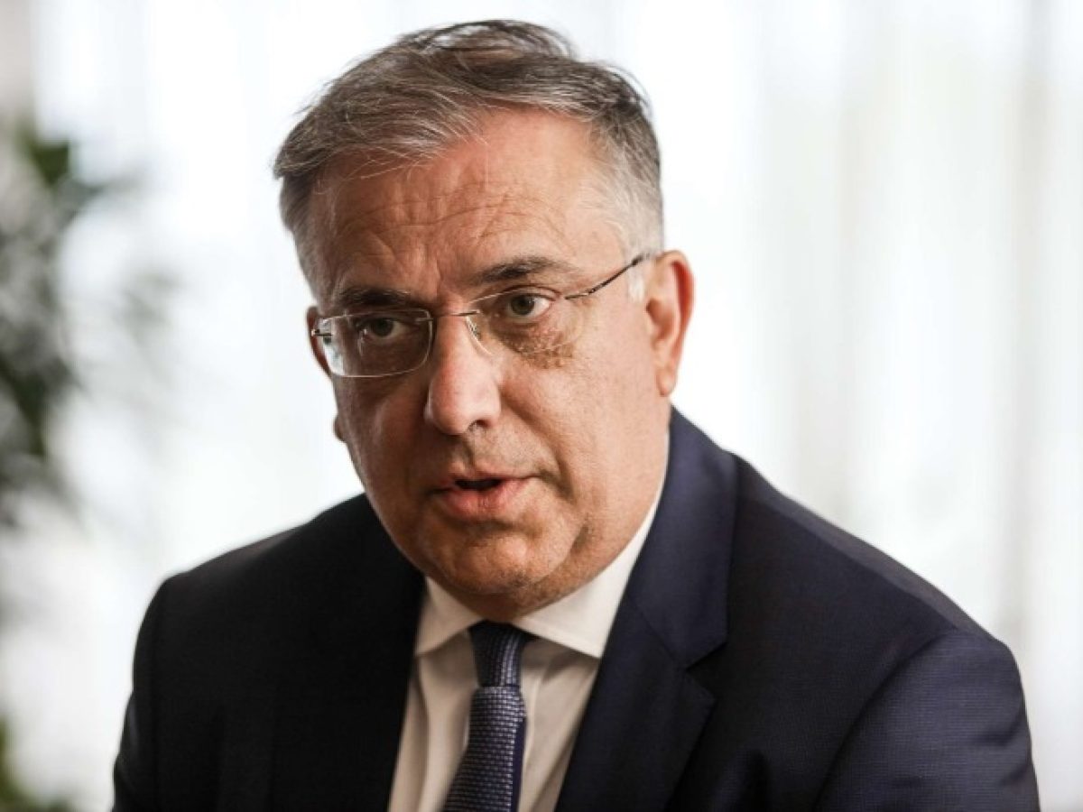 Θεοδωρικάκος: Ειδικό καθεστώς για την αμυντική βιομηχανία και επενδύσεις 3,1 δισ. ευρώ