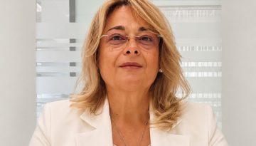 Η Ελένη Τσατσαρωνάκη, τα παξιμάδια της Κρήτης και το deal με το Elikonos