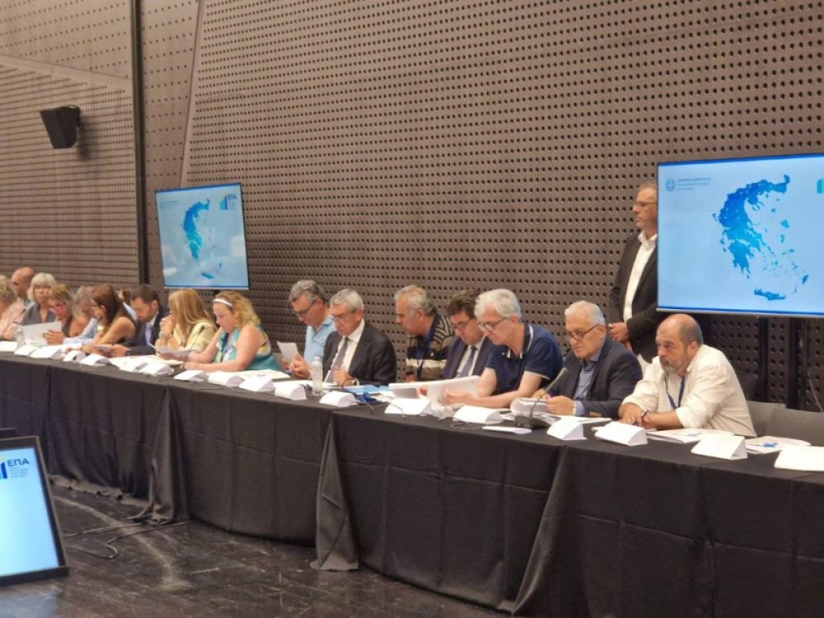 ΚΕΔΕ: Καταγγέλλει πλήρη απουσία δήμων από το σχεδιασμό του Εθνικού Προγράμματος Ανάπτυξης