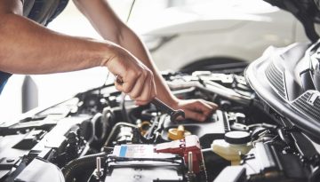 ΑΑΔΕ: Σωρεία παραβάσεων σε συνεργεία, πλυντήρια, πάρκινγκ