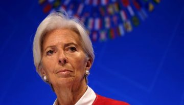 ΕΚΤ: Τα νοικοκυριά δεν περιόρισαν τις δαπάνες λόγω πληθωρισμού – Η Μέση Ανατολή ενισχύει την αβεβαιότητα