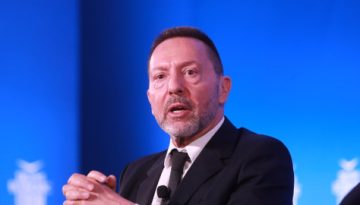 Στουρνάρας: Η Ευρώπη μπροστά σε ιστορικές προκλήσεις και ευκαιρίες – Τι προτείνει για την οικονομία και το ευρώ