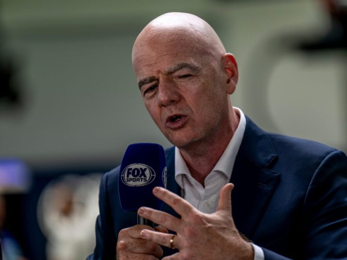FIFA: Σφοδρές αντιδράσεις κατά Ινφαντίνο μετά το ναυάγιο του σχεδίου ιδιωτικοποίησης – Σενάρια αποχώρησης
