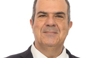 Sir Στέλιος Χατζηιωάννου στο Mononews: «Δεν θεωρώ επιτυχία το ύψος μιας δωρεάς»