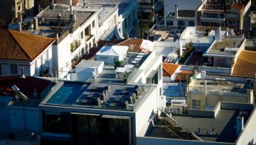 Ακίνητα: Τι αλλάζει για χιλιάδες ιδιοκτήτες η άρση κατασχέσεων με μερική εξόφληση του χρέους
