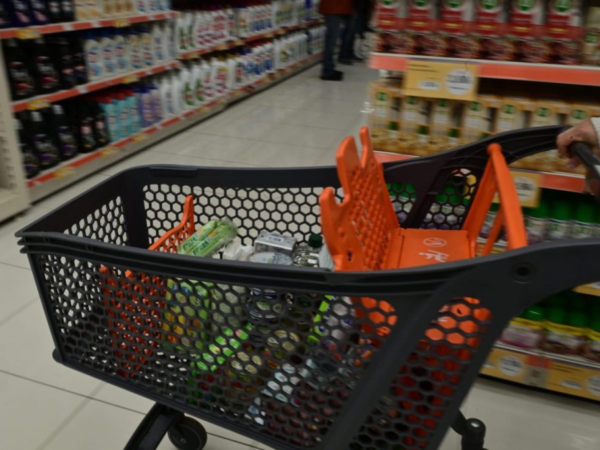 Μειώσεις τιμών από 31 Αυγούστου: 1.500 προϊόντα στο «μικροσκόπιο» – Εκπτώσεις και στα σχολικά είδη – ertnews.gr