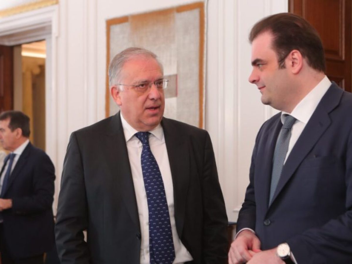 Συνάντηση Θεοδωρικάκου – Πιερρακάκη για μέτρα ενίσχυσης του εισοδήματος