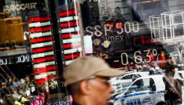 Επέστρεψε στα κέρδη η Wall Street με ράλι στα crypto