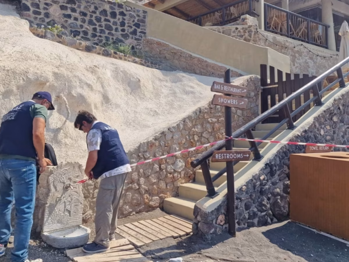 Σαφάρι ελέγχων της ΑΑΔΕ σε Σαντορίνη και Νάξο – Αποδείξεις 118.000 ευρώ χωρίς παραστατικά | ΤΟ ΒΗΜΑ