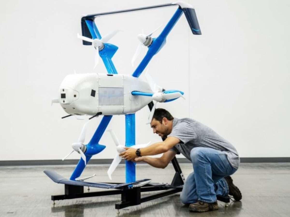 Amazon: Aπογειώνει τις παραδόσεις δεμάτων με drones – Υπηρεσία Prime Air σε 500 πόλεις