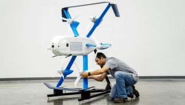 Amazon: Aπογειώνει τις παραδόσεις δεμάτων με drones – Υπηρεσία Prime Air σε 500 πόλεις
