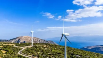 ΑΠΕ: Σε ισχύ το νέο Χωροταξικό – Πού μπαίνουν απαγορεύσεις για φωτοβολταϊκά και αιολικά | Ειδήσεις