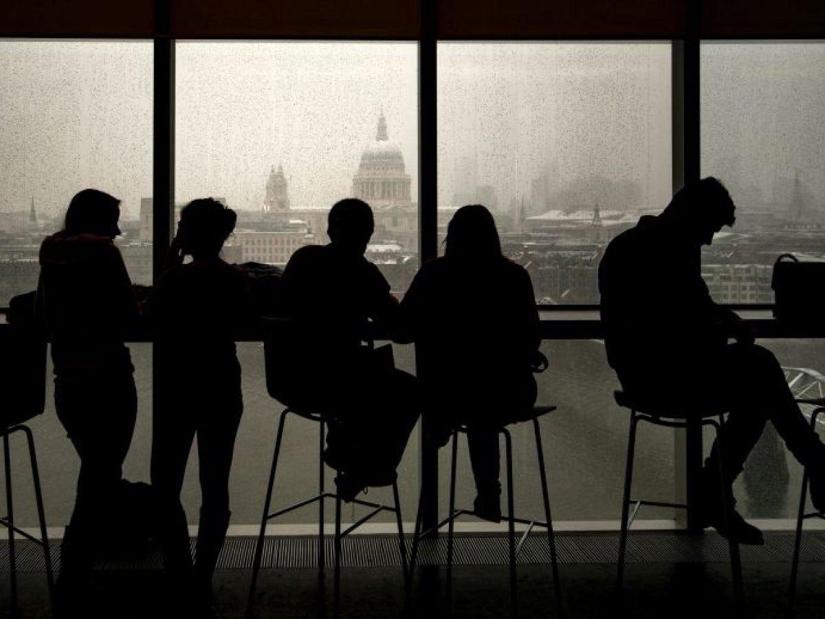 Παγκόσμια αύξηση της ανεργίας των νέων – Στο επίκεντρο οι επιπτώσεις της Τεχνητής Νοημοσύνης – ertnews.gr