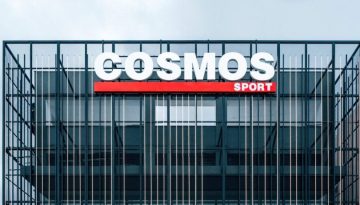 H Cosmos Sport κερδίζει μερίδια στην αγορά αθλητικών ειδών υπό την ομπρέλα της JD