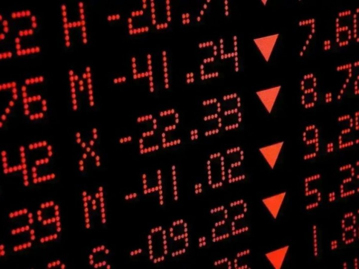 Χρηματιστήρια: Διόρθωση από τα υψηλά 17ετίας στην Αθήνα – «Βουτιά» στις ευρωαγορές