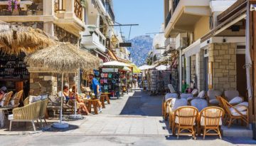 Το χωροταξικό για τον τουρισμό βάζει νέους κανόνες για Airbnb, περιοχές Natura και νησιά