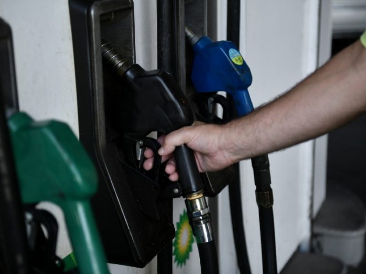 Παρατείνεται και τον Σεπτέμβριο η επιδότηση στο πετρέλαιο κίνησης
