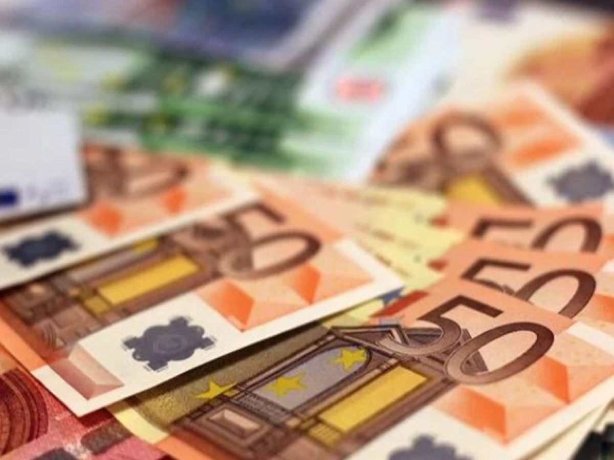 ΟΟΣΑ: Ουραγός η Ελλάδα στο κατά κεφαλήν εισόδημα – Οι αιτίες