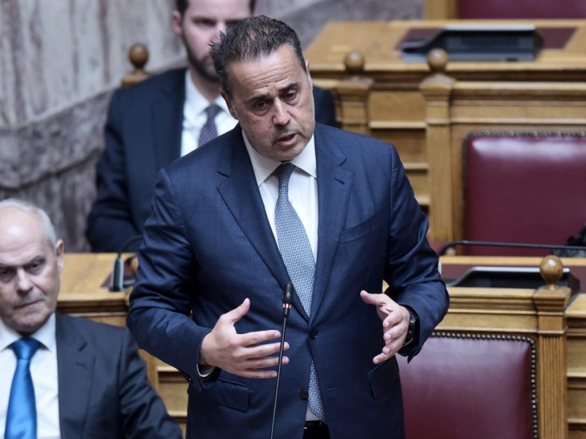 Παπασταύρου: «Φρένο» σε φωτοβολταϊκά και ανεμογεννήτριες – Τι αλλάζει με το νέο χωροταξικό | ΤΟ ΒΗΜΑ