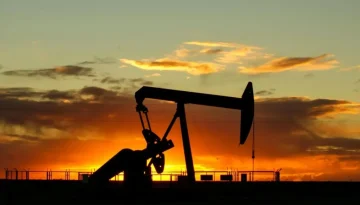 Στα 88 δολάρια κρατά το Brent, φόβοι για άλμα πάνω από τα 100 δολάρια