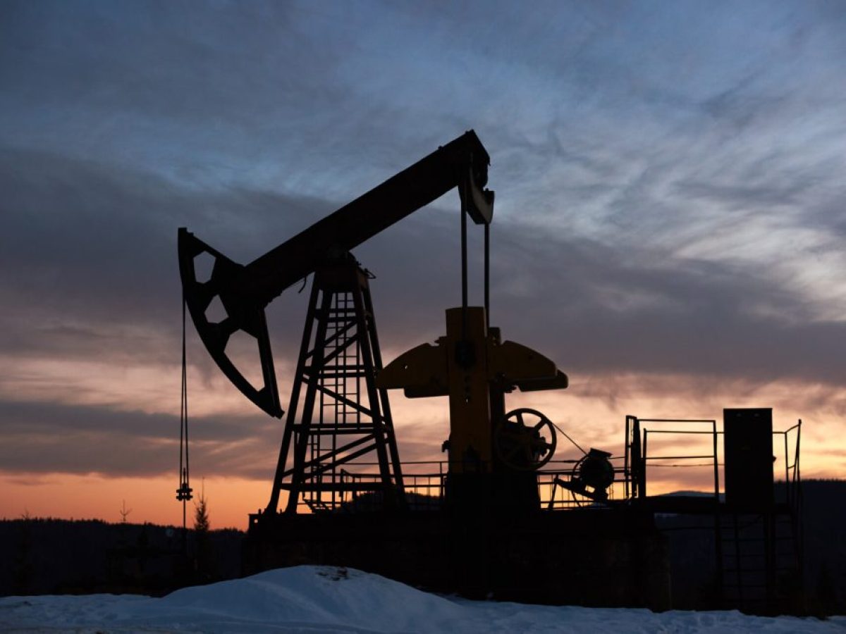 Πετρέλαιο: Κάτω από τα 80 δολάρια το Brent εν μέσω προσδοκιών για το Ορμούζ