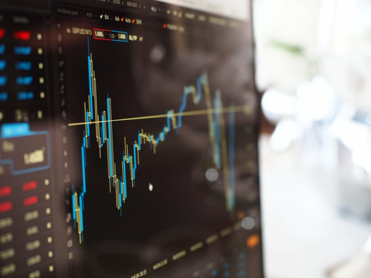 Ευρωαγορές: Απώλειες 0,7% για τον STOXX 600 με φόντο ομόλογα και Ιράν