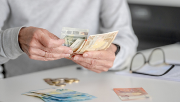 Καταργούνται οι περικοπές και διπλασιάζονται οι συντάξεις χηρείας