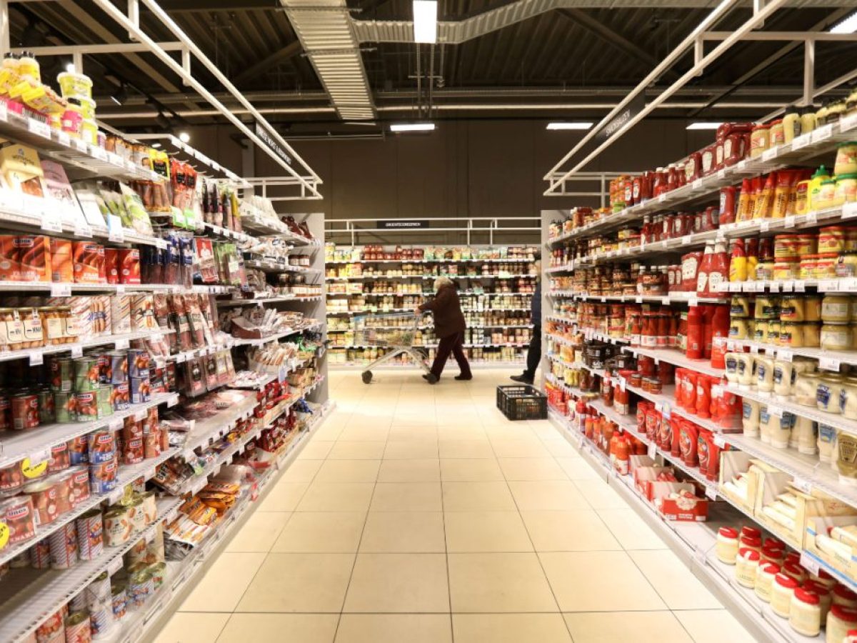Μειώσεις τιμών σε πάνω από 1.740 προϊόντα – Οι λίστες, η έκπτωση | ΤΟ ΒΗΜΑ