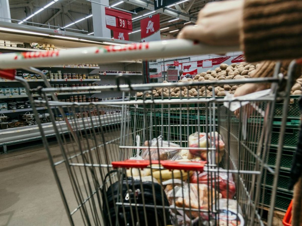 Μεσοσταθμική μείωση 9,5% σε 1.740 προϊόντα ανακοίνωσε το υπουργείο Ανάπτυξης – Για πρώτη φορά και κωδικοί κρέατος στην πρωτοβουλία – ertnews.gr