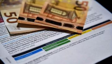 Η ΔΕΗ απορρόφησε τις αυξήσεις πάνω από 18% στη χονδρική για το πράσινο τιμολόγιο