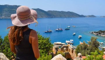 «Τουρισμός για Όλους»: Ξεκίνησαν οι αιτήσεις με βάση τον ΑΦΜ – Οι ημερομηνίες