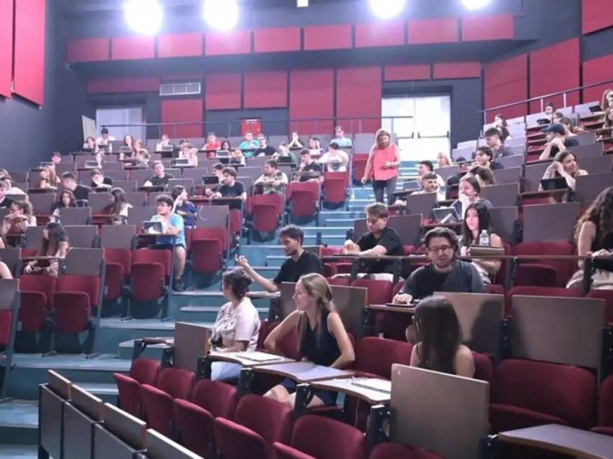 Φοιτητικές εστίες: Επενδύσεις πάνω από 960 εκατ. ευρώ  για 8.600 νέες κλίνες και εκτεταμένες ανακαινίσεις