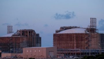 Το φυσικό αέριο κάνει νέο άλμα και «απειλεί» τους λογαριασμούς ρεύματος του Σεπτεμβρίου
