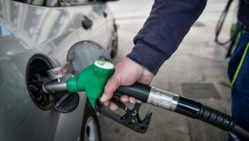 Ασμάτογλου στο ΕΡΤnews: Πάνω από 2 ευρώ η βενζίνη, τι θα γίνει με τις τιμές το επόμενο διάστημα – ertnews.gr