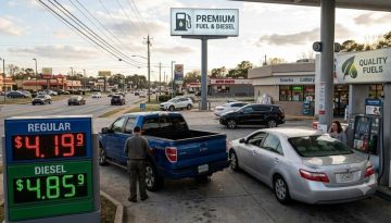Προειδοποιήσεις ExxonMobil και Chevron για επίμονα υψηλές τιμές στα καύσιμα