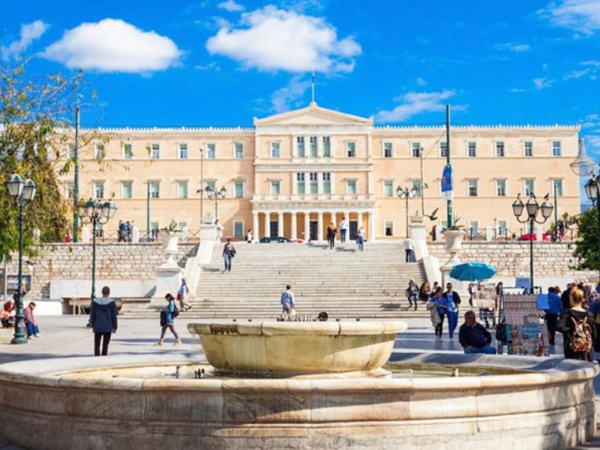 Ακρίβεια: Το σχέδιο της κυβέρνησης με επιδοτήσεις στα καύσιμα και φοροελαφρύνσεις στη ΔΕΘ